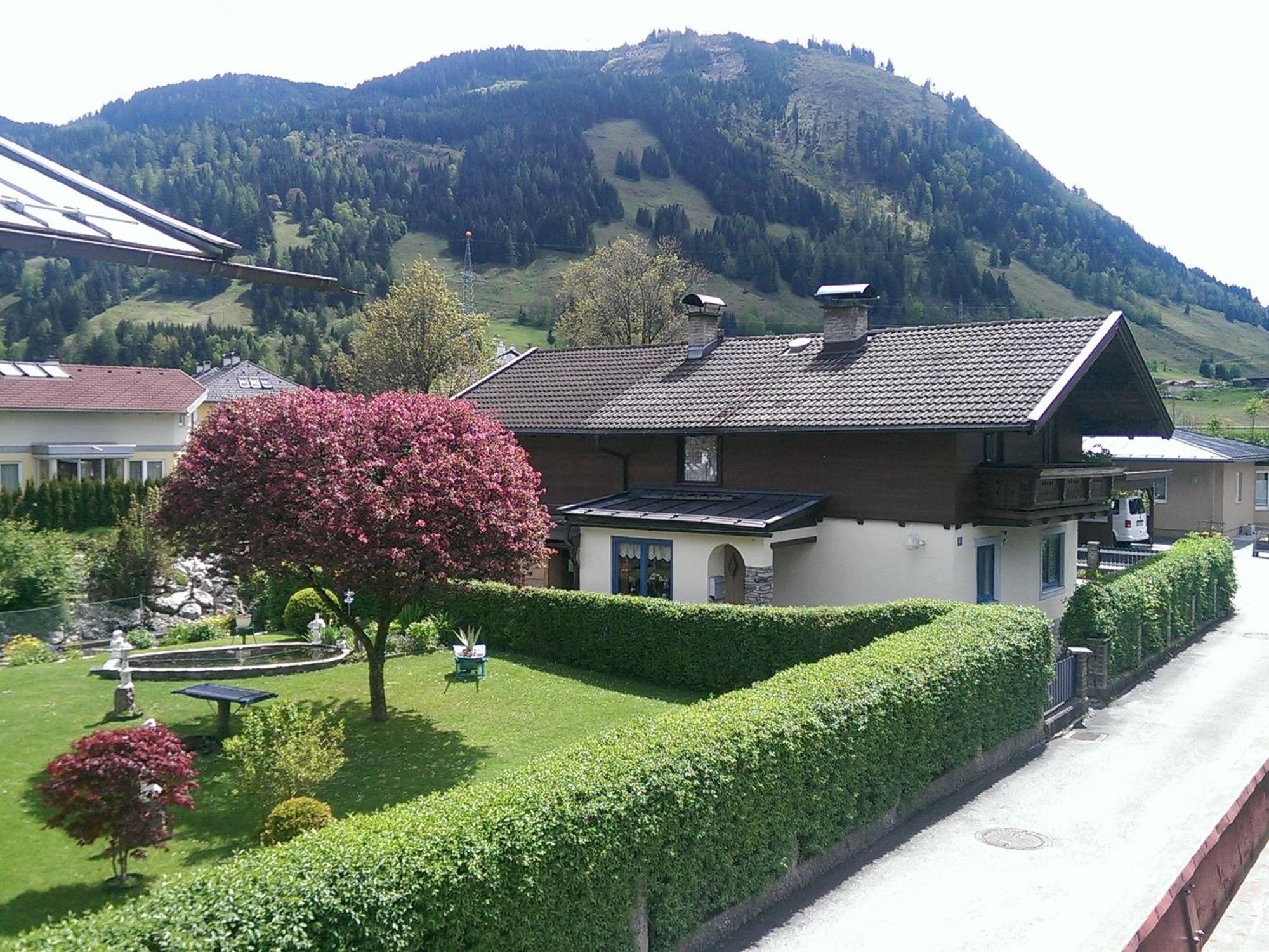 Detached Chalet Close To The Ski Area Villa Fusch an der Glocknerstraße Dış mekan fotoğraf